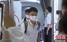 21 специалист ПЦР-лабораторий из Уханя отправились в Синьцзян 