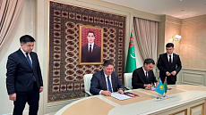 Развитие транспортного коридора: Казахстан и Туркменистан расширяют партнерство