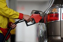 China lowers retail prices for gasoline and diesel fuel